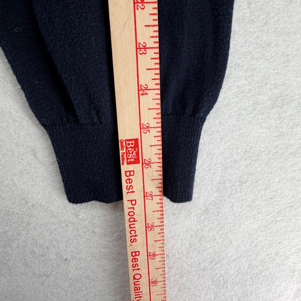 L.L. Bean V-Neck Sweater Mens XL Navy Blue Cotton Cashmere Preppy Minimalist - Picture 4 of 6